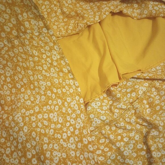 - Floral print tiered maxi dress with gathered elastic top & pleated short… - Picture 6 of 9